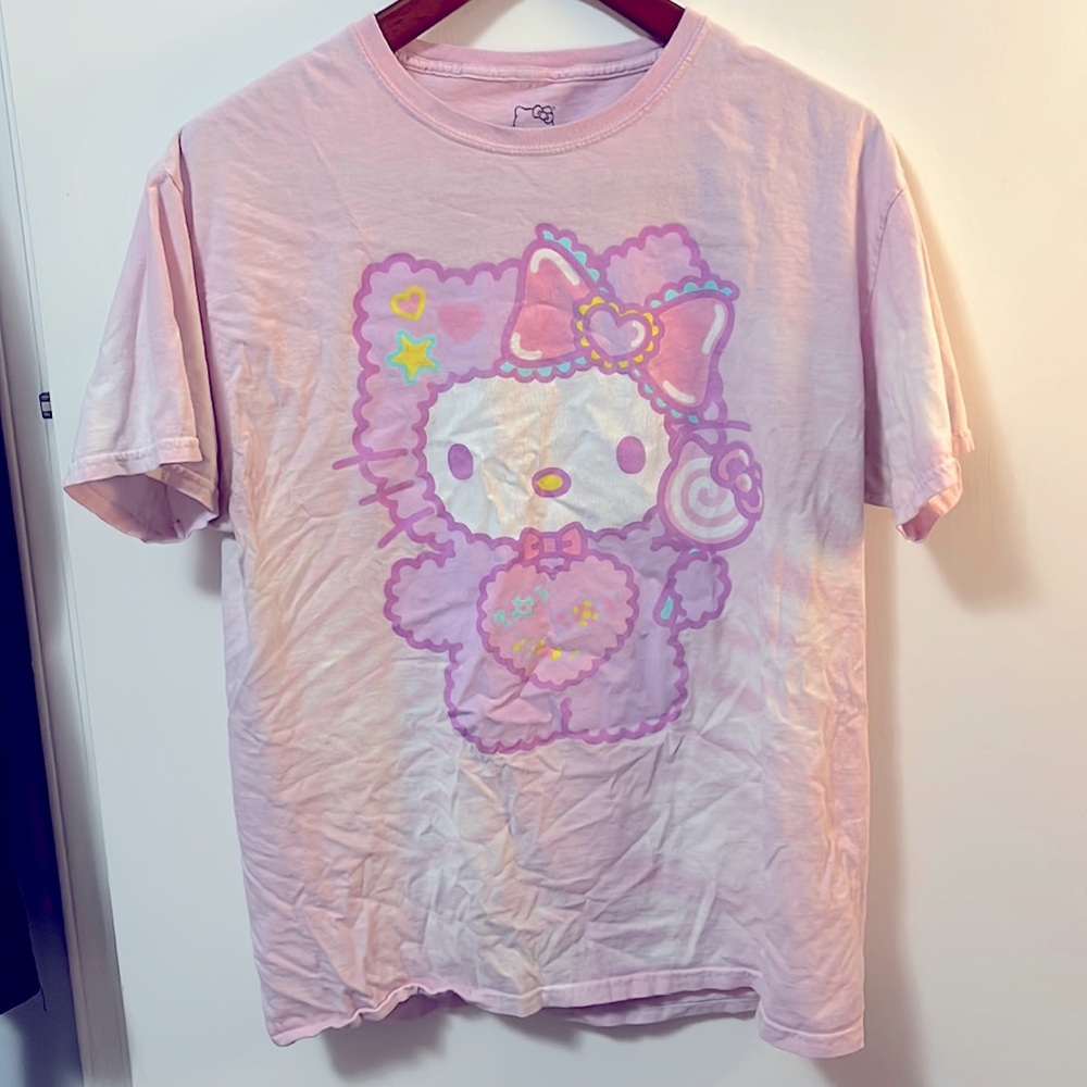 Pink Hello Kitty T-Shirt!